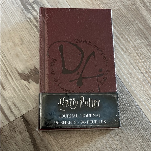 BNWT LootCrate Exclusive Harry Potter ‘Dumbledore’s Army’ mini leather journal! - Picture 1 of 4